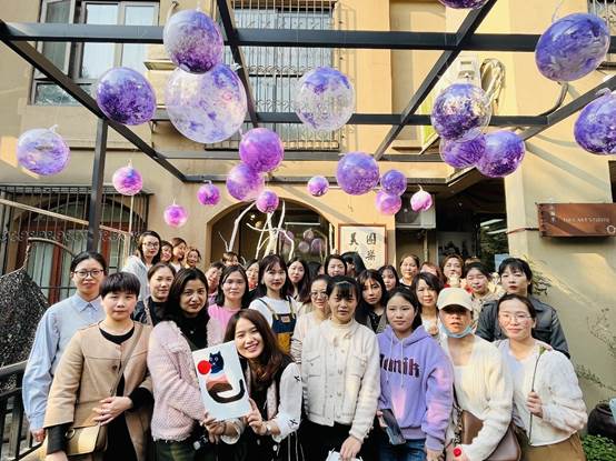 巧手创造 绽放芳华—江南网页版_江南(中国)官方养老组织女员工开展妇女节庆祝活动