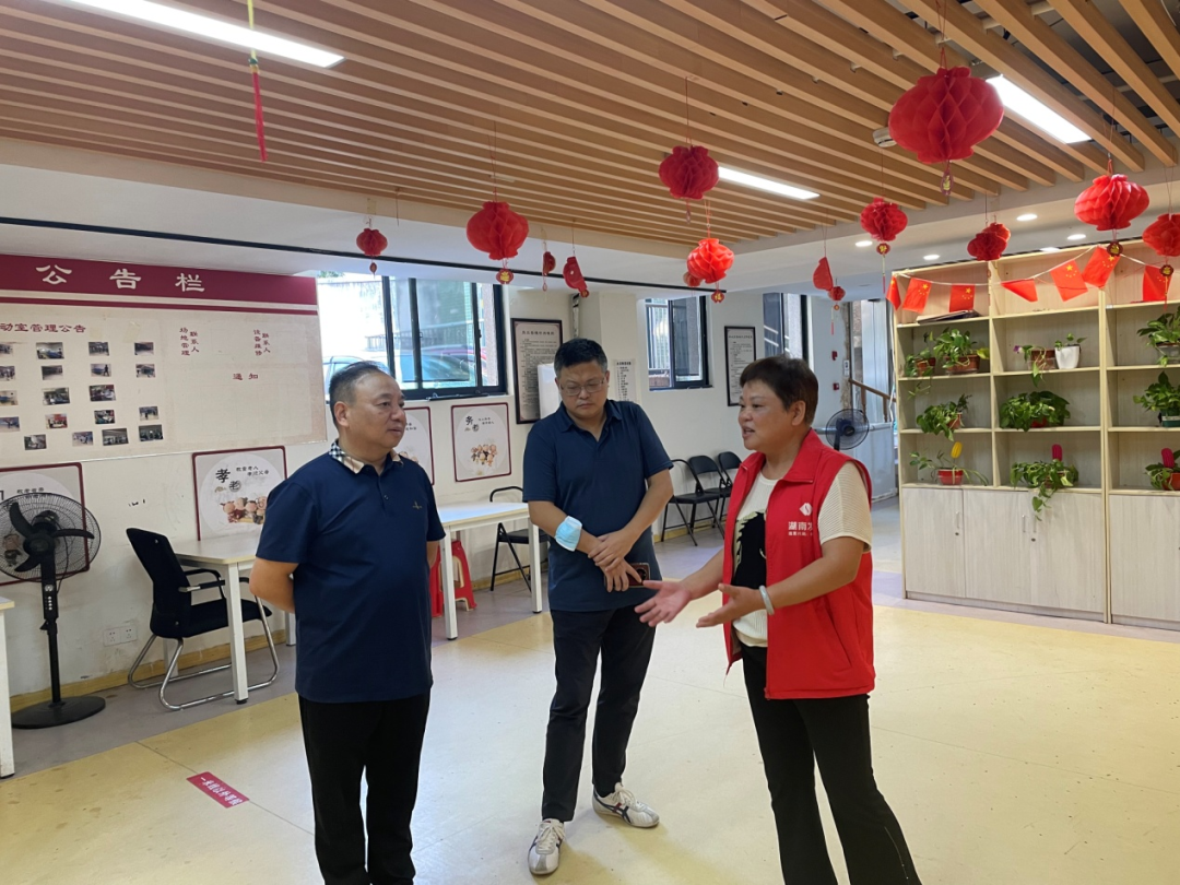 黄志刚、苏千里带队赴江南网页版_江南(中国)官方社区居家养老服务站点督查安全生产工作