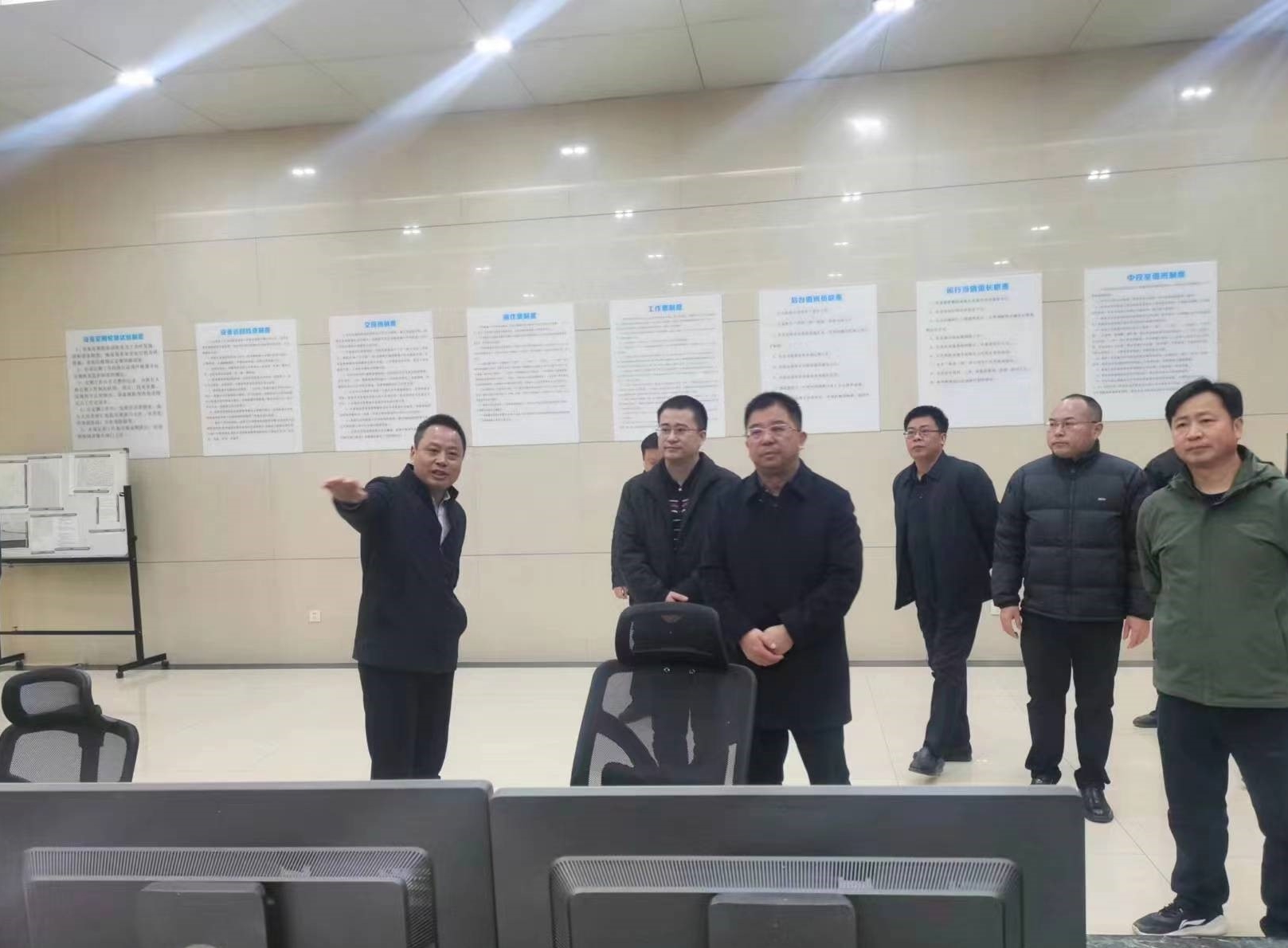 刘志刚带队赴株洲航电分江南网页版_江南(中国)官方检查并看望慰问一线职工