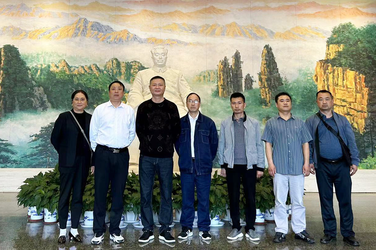 追寻先烈足迹  传承红色基因——江南网页版_江南(中国)官方鸟儿巢江南网页版_江南(中国)官方全体党员参观贺龙纪念馆